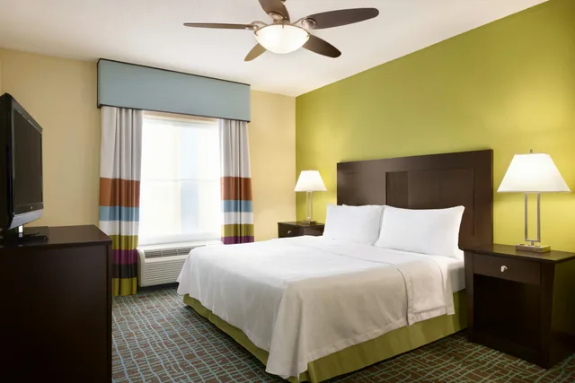جناح بسرير كينج لذوي الإعاقة، Homewood Suites by Hilton Fort Myers Airport/FGCU 2/5