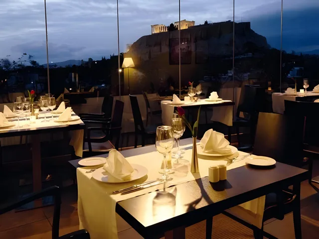 غرفة تنفيذية مفردة بسرير مزدوج، The Athens Gate Hotel 1/1