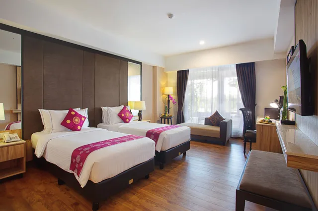 Executive, King Bed, Terrace, Grand Sunshine Resort and Convention 4/10