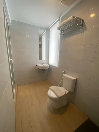 غرفة سوبيريور بسرير كوين للمدخنين، Swasana Hotel Medan 4/4