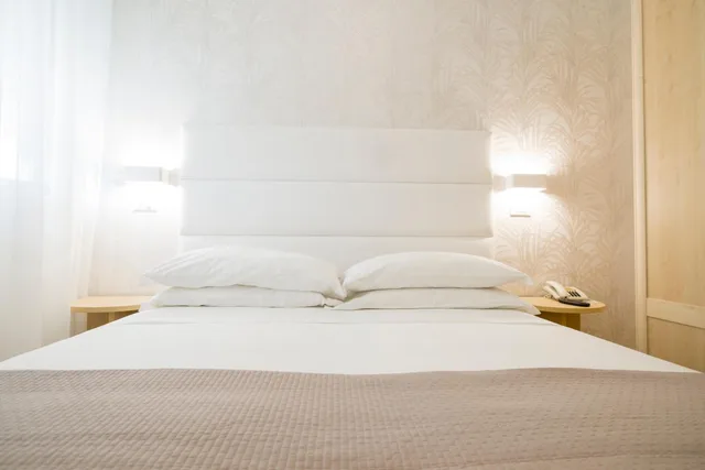 غرفة عائلية بشرفة، Hotel Constellation 1/8