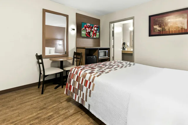 غرفة ديلوكس بسرير كوين للمدخنين، Red Roof Inn Rock Hill 1/9