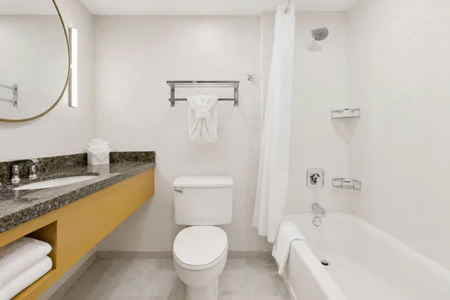 غرفة بسريرين كوين، Fairfield by Marriott Inn and Suites Mount Pleasant, WI 3/3