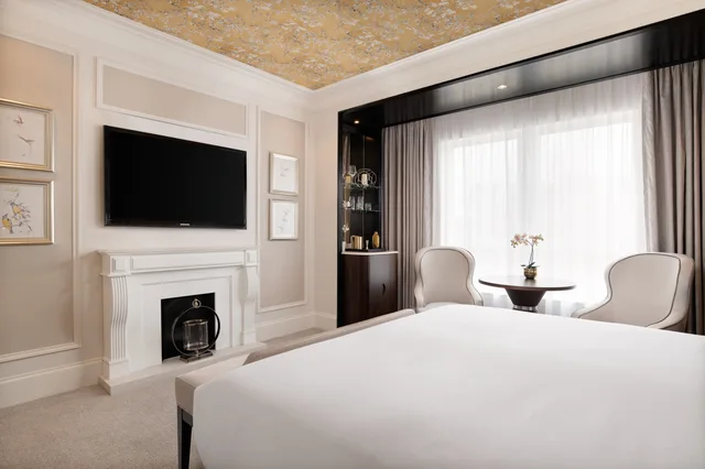 غرفة بسرير كينج، Fairmont Windsor Park 3/7