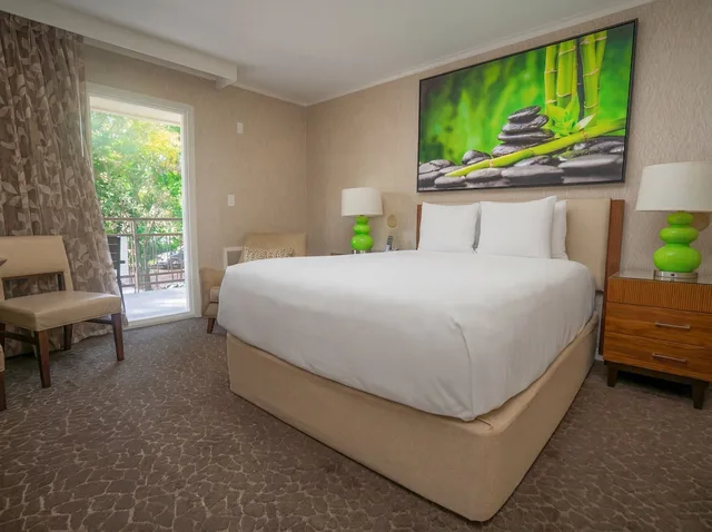غرفة قياسية بسرير كوين، Creekside Inn Palo Alto 3/7