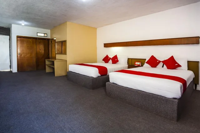 غرفة قياسية بسريرين، OYO Hotel Oasis, Matehuala 4/7