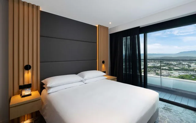إقامة بسريرين مزدوجين بغرفتي نوم، Hilton Port Moresby Papua New Guinea 1/3