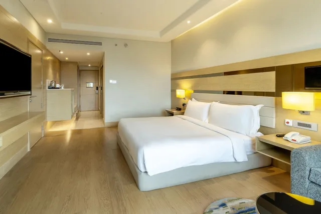 غرفة بريميوم بسرير كينج لذوي الإعاقة، Holiday Inn Agra Mg Road 4/6