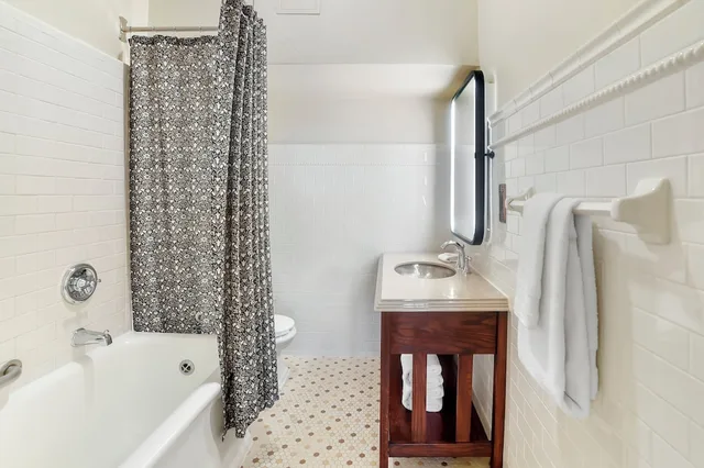 Deluxe, King Bed, Mountain View, The Omni Grove Park Inn 4/5