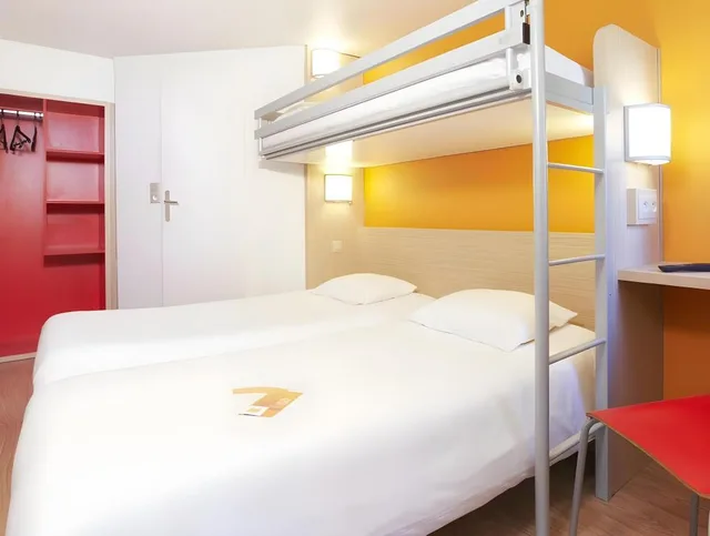 Room, Triple, 3 Beds, Premiere Classe Bordeaux Est Lormont 4/8