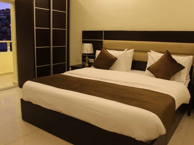 Deluxe, King Bed, Shaqilath Hotel 6/10