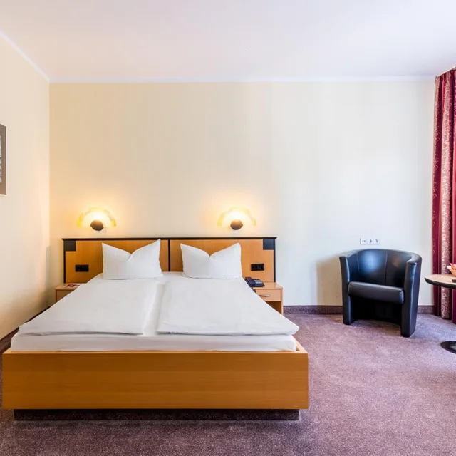 غرفة كومفورت بسرير مزدوج بشرفة، Azimut Hotel Dresden 3/7