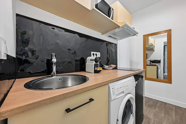 Deluxe, Apartment, Double Bed, City View, Sofa, RESIDENCE AURMAT 6/6