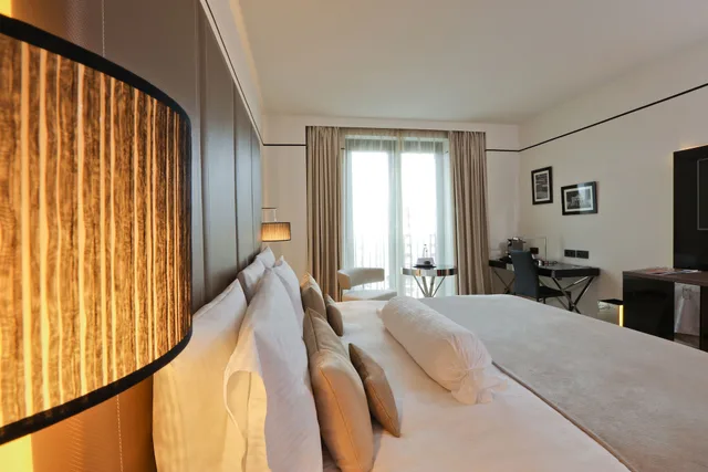 The Level, King Bed, Executive Lounge Access، Melia Berlin 2/4