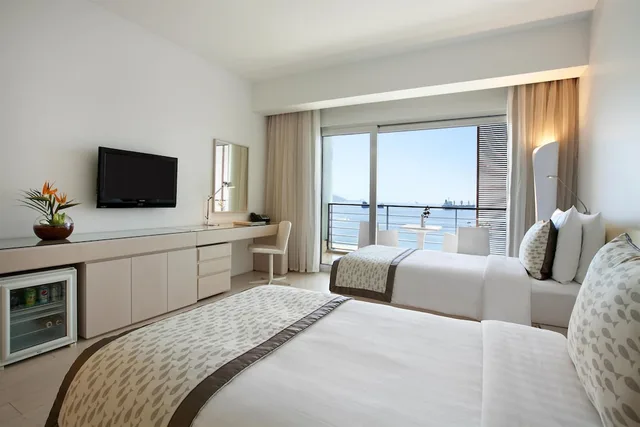 غرفة كلوب بريميير بسريرين منفصلين، Kempinski Hotel Aqaba Red Sea 4/6