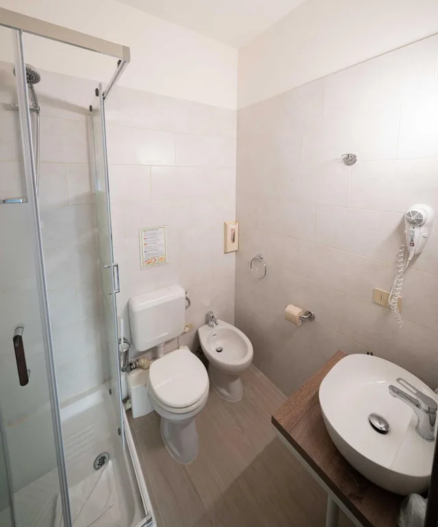 غرفة رباعية كبيرة، Cairoli Hotel 9/10