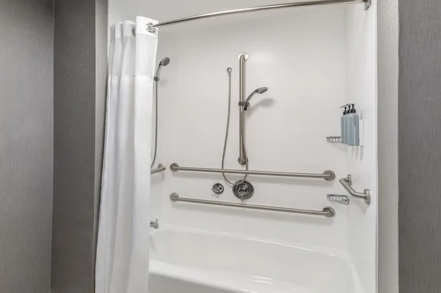 جناح بسرير كينج لذوي الإعاقة، Residence Inn Boston Harbor On Tudor Wharf 6/6