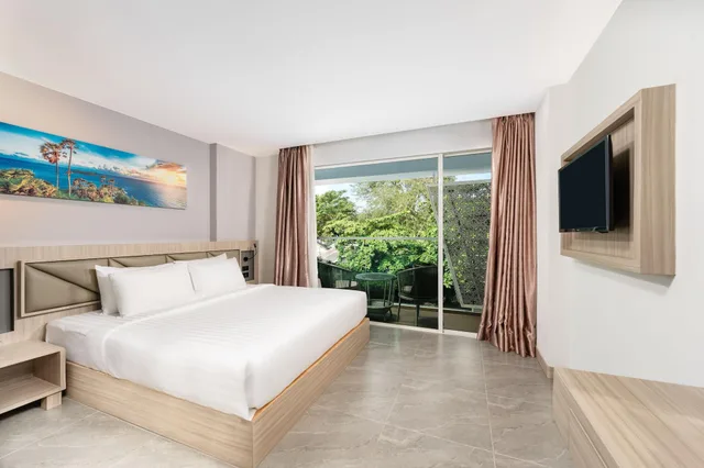 غرفة بسرير كينج، Clarian Hotel Beach Patong 4/9