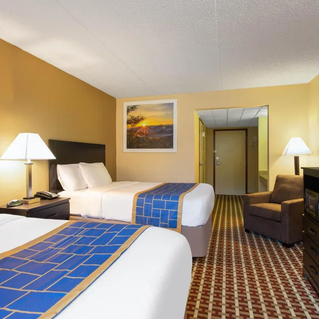 غرفة بسرير مزدوج لذوي الإعاقة، Days Inn by Wyndham Hillsborough 3/8