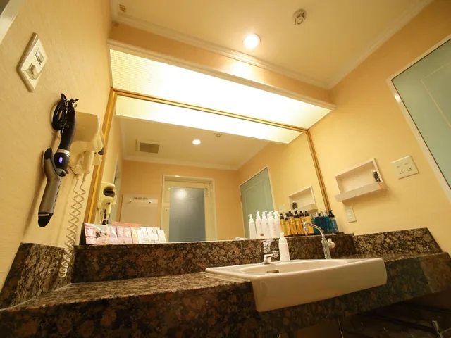 Room, King Bed, Hotel Fine Garden Senboku 2/3
