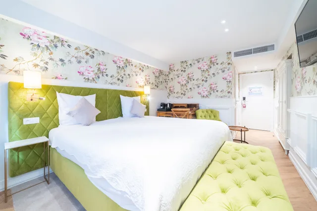 غرفة كلاسيكية بسرير كوين، Grand Hotel Normandy Bruges 1/5