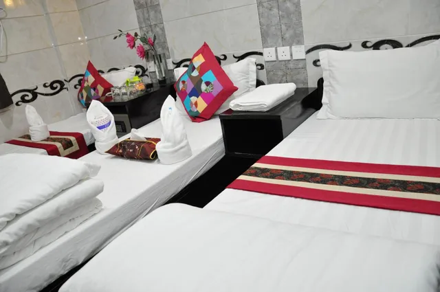 غرفة ثلاثية، Pearl Premium Guest House - Premium Guest House Limited 2/2