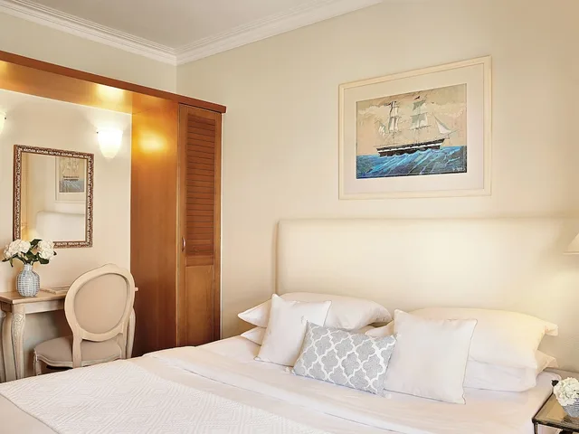 Marina, Family Suite, House, King Bed, Garden or Pool View, Garden View, Sofa، Grecotel Marine Palace & Aqua Park 3/3