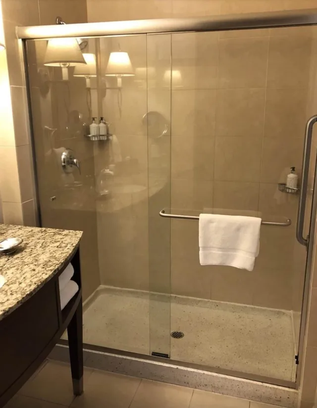 Room, King Bed, Village View، River Terrace Inn 7/11
