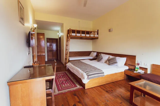 PRATIKSHA HIMALAYAN RETREAT، Almora 9/23