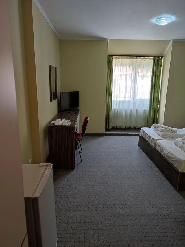 غرفة قياسية ثلاثية بثلاثة أسرّة، Hotel Iri 6/10