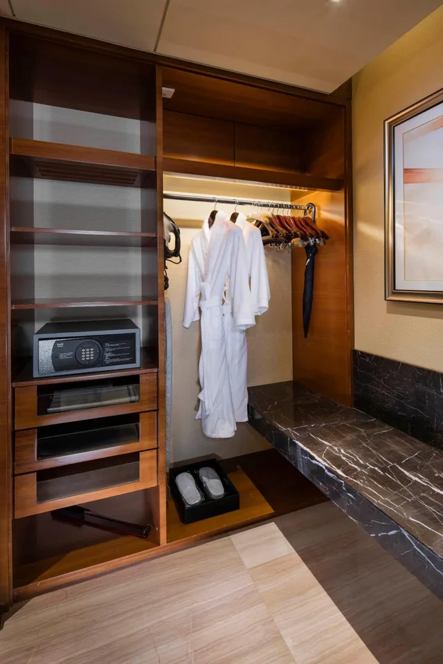 غرفة بريميوم تنفيذية بسرير كينج، Hilton Shijiazhuang 7/7