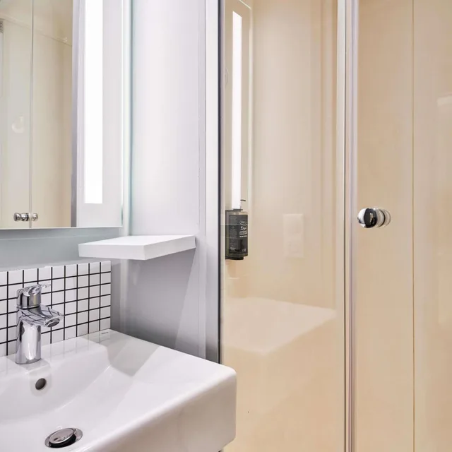 Room, Bunk Bed, Queen Bed, IBIS BUDGET SAINT MAURICE 4/4