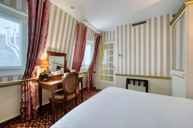 غرفة مزدوجة كلاسيكية بإطلالة على الفناء، Hotel Belfast 1/3