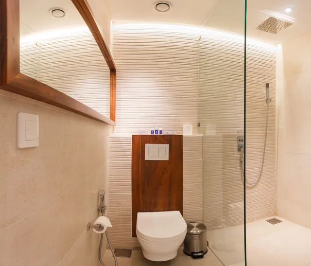Coastal, Premier, King Bed، Camelot Beach 3/3