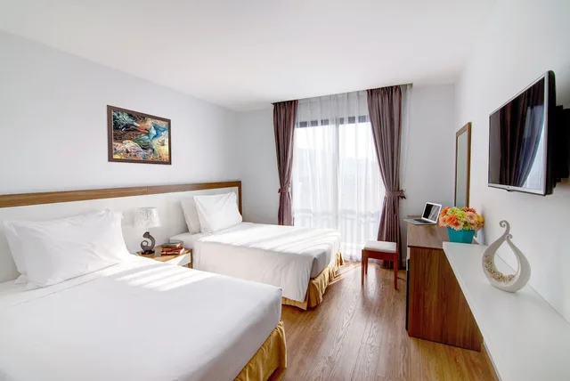 غرفة ديلوكس بسريرين منفصلين بإطلالة على الجبل بشرفة، An Vista Hotel 1/10