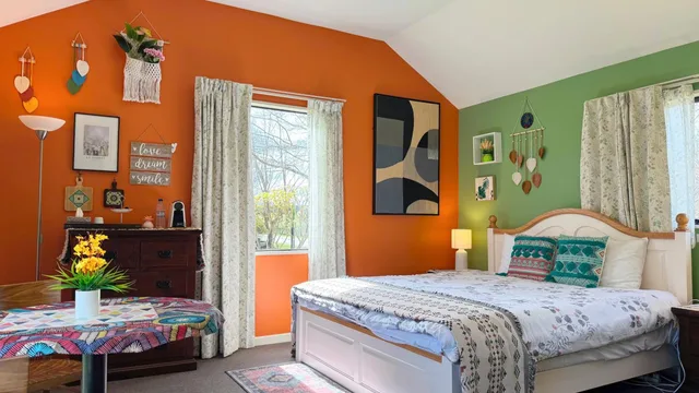 Studio, King Bed, Garden and Mountain View، ALPINE VIEW LODGE 1/4
