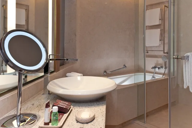 غرفة بسريرين كوين بإطلالة على المدينة، Sheraton Grand Bangalore Hotel At Brigade Gateway 7/8
