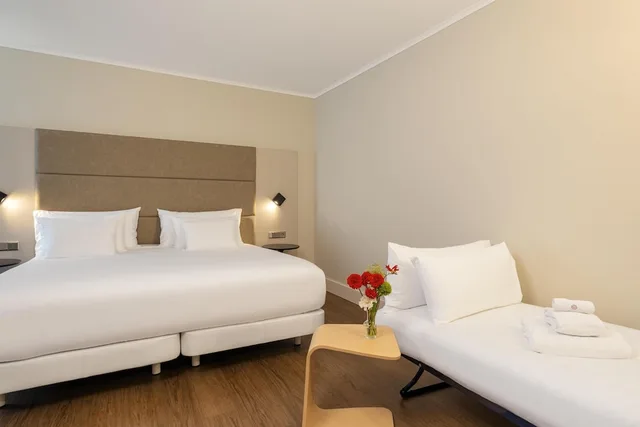 Premium, King Bed, Xl، NH Collection Berlin Mitte am Checkpoint Charlie 1/3