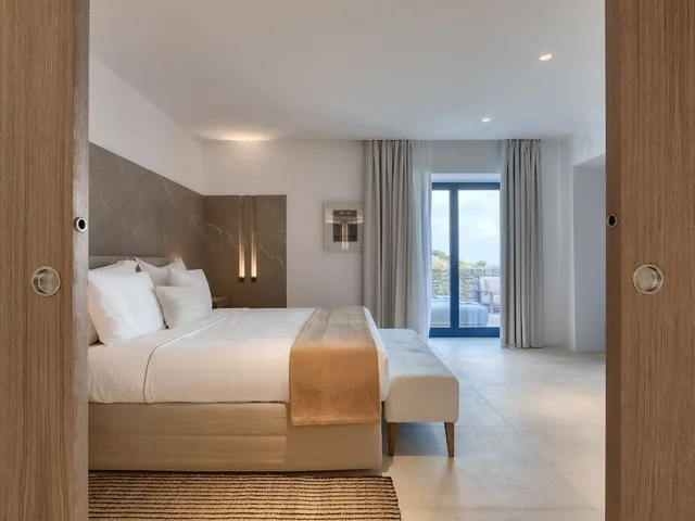 Pool, Suite, King Bed, Terrace، Cali Mykonos 3/10