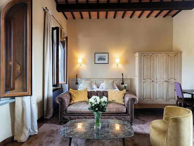 جناح تنفيذي بسرير كينج، Castel Monastero 3/4