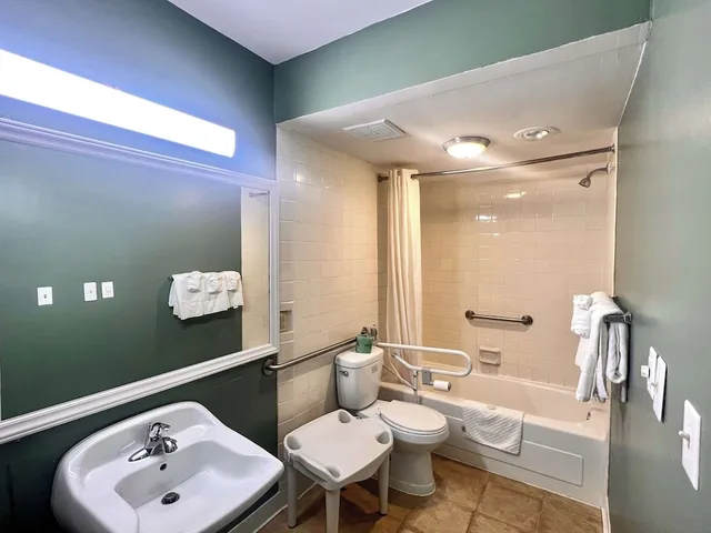 غرفة قياسية بسريرين مزدوجين لذوي الإعاقة، Motel6 Culpeper, VA 6/6