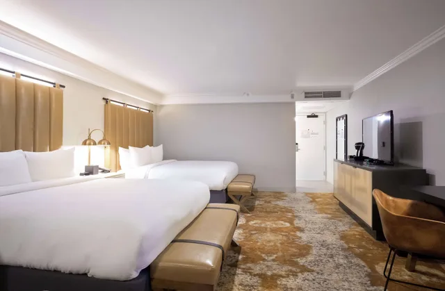 Room, 2 Queen Beds, Sofa, Balcony, The Inn at Saratoga, Tapestry Collection by Hilton 3/7