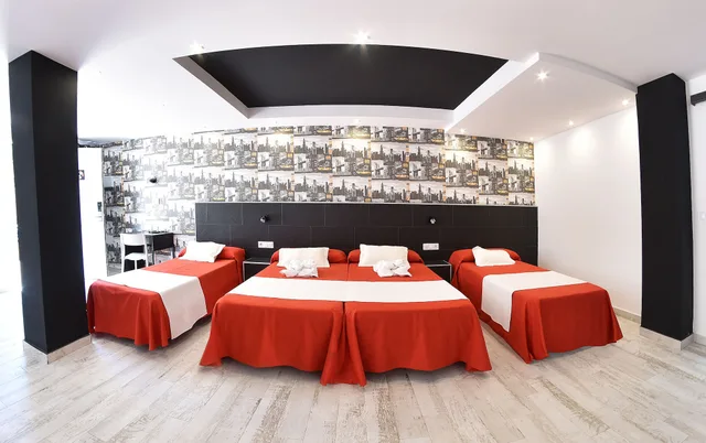 Standard, Quadruple, 4 Beds, Two Extra Beds، Hotel Zen Airport 5/10