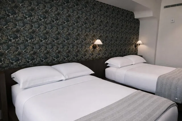 غرفة بسرير كينج، The Inn at Green Pastures 1/4