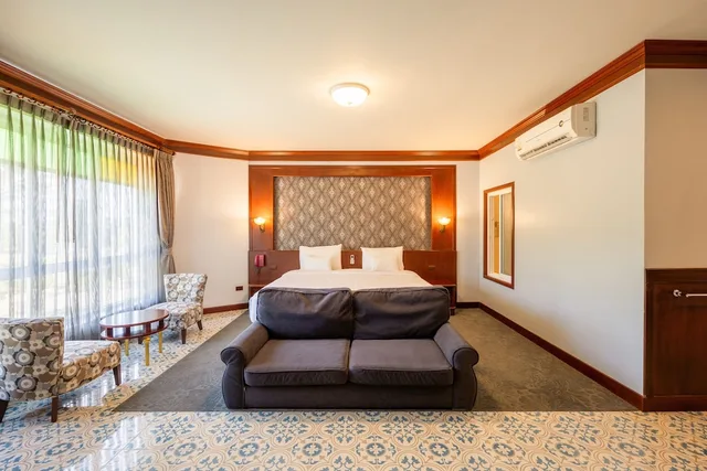 جناح جونيور بسرير مزدوج، Erawan Hotel 5/8