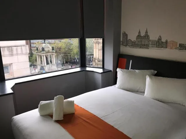 غرفة، easyHotel Liverpool City Centre 1/2