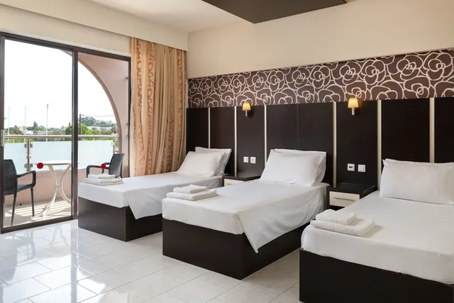 استوديو بسريرين منفصلين بإطلالة على المسبح، Rose Hotel Faliraki 2/3