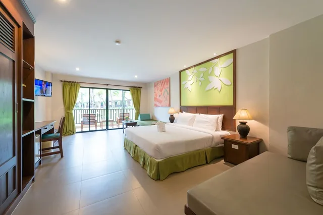 Garden, King Bed، The Leaf Oceanside By Katathani 4/6