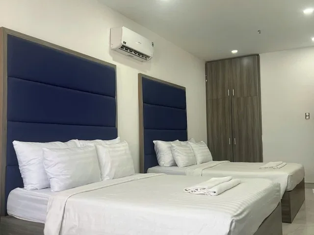 Deluxe, Queen Bed, City View, White Diamond Hotel - Airport 4/9