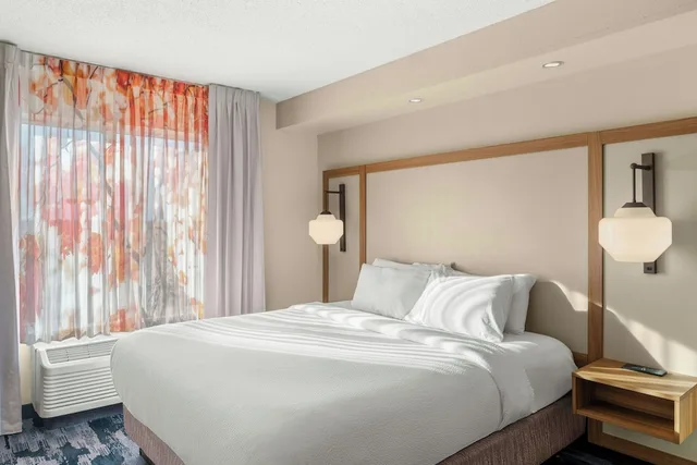 غرفة بسرير كينج، Fairfield Inn And Suites Marion 1/8